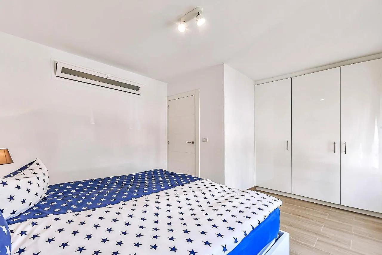 Gorgeous Apartment In Callao Salvaje