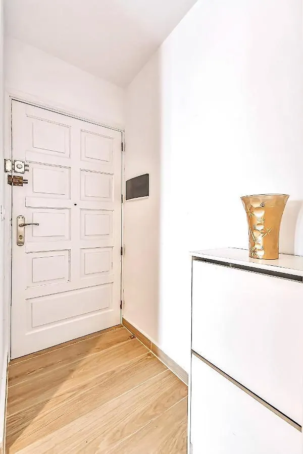 Gorgeous Apartment In Callao Salvaje 0*,