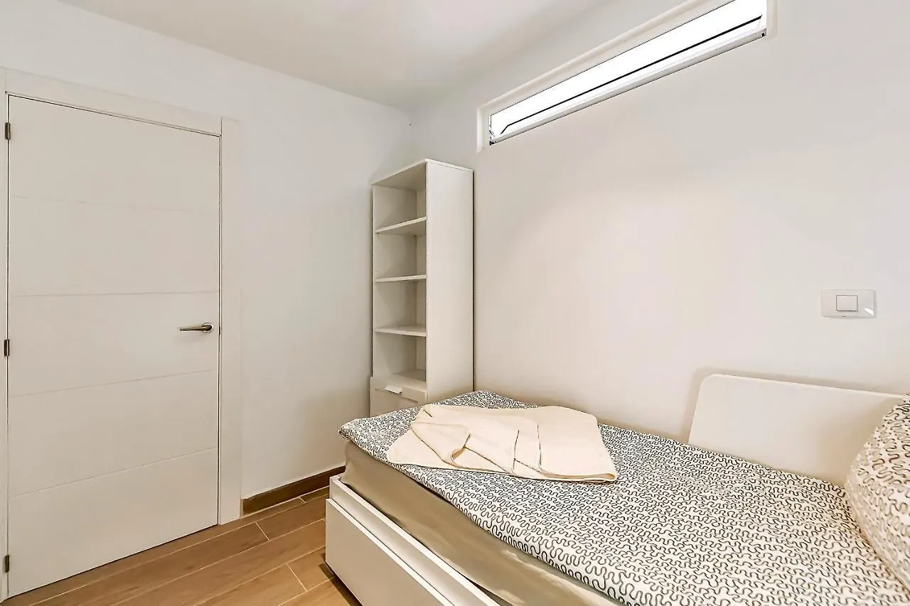 Gorgeous Apartment In Callao Salvaje