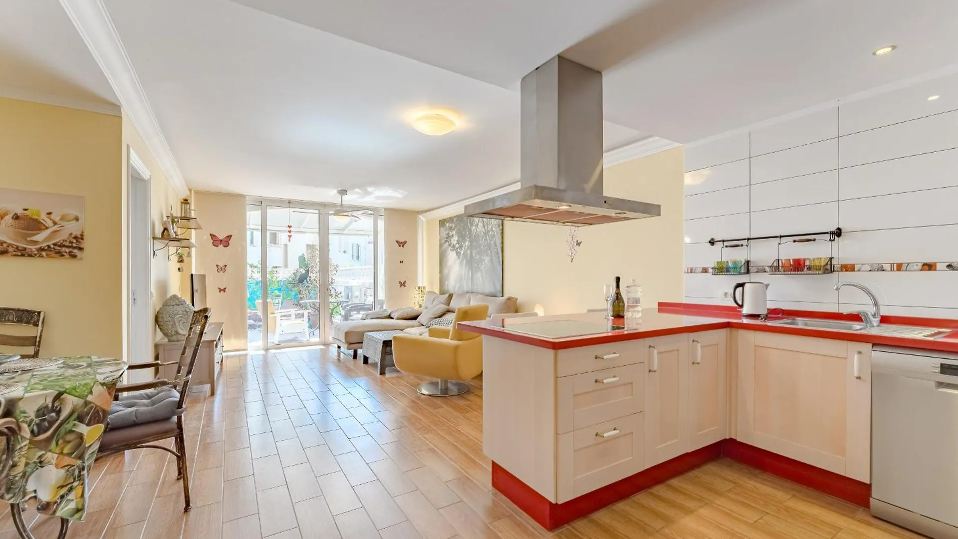 Gorgeous Apartment In Callao Salvaje