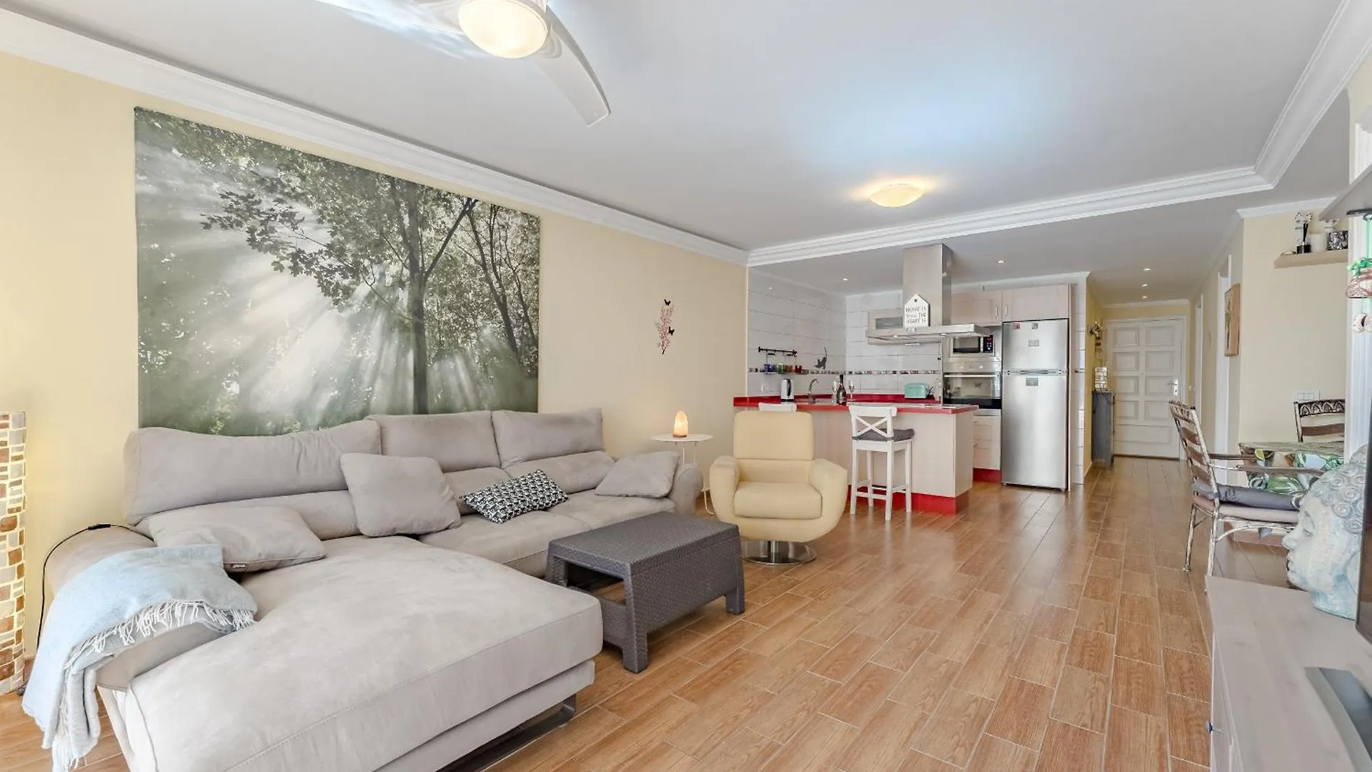 Gorgeous Apartment In Callao Salvaje