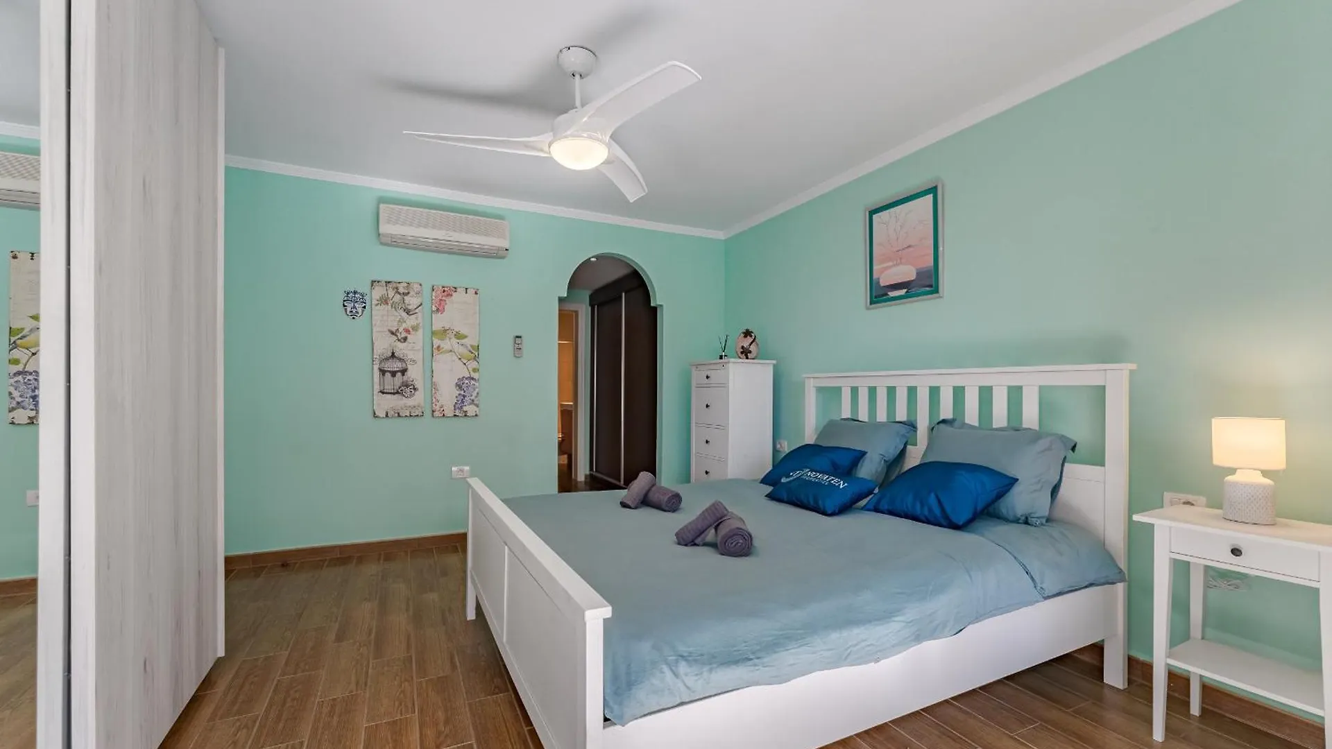 Gorgeous Apartment In Callao Salvaje
